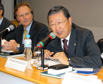 20090513 島内憲大使の講演会 1