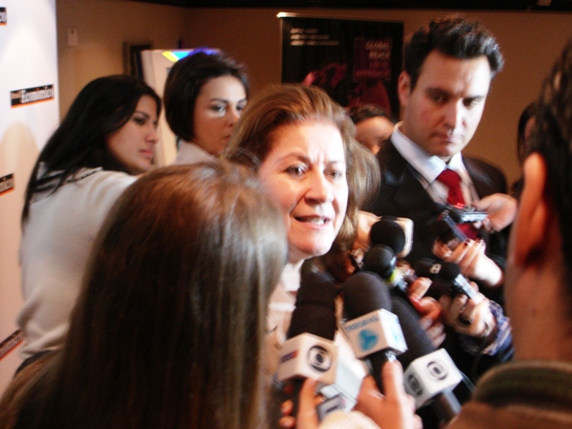 20110527ミリアン企画相